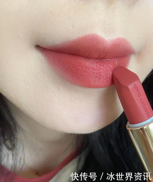 豆沙色|你还在吃土买大牌这几款平价又显白的口红，打工人一定要知道