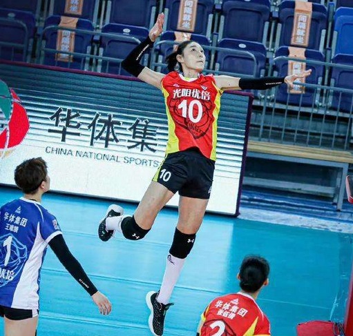 龔翔宇|女排15歲天才橫空出世！連續(xù)暴扣拯救球隊，有望成為下一位龔翔宇