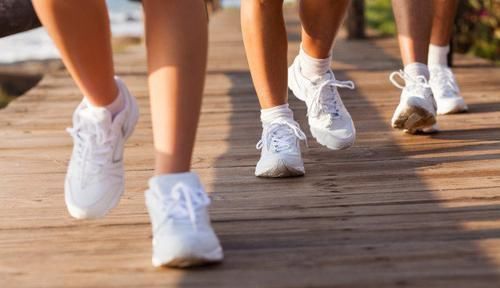 跑步|被忽略的减肥方式——走路,非常轻松,减肥效率也挺高!