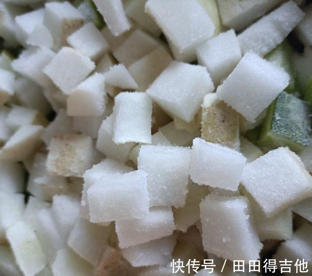 韩式泡萝卜,下饭必备小菜,酸甜咸辣!