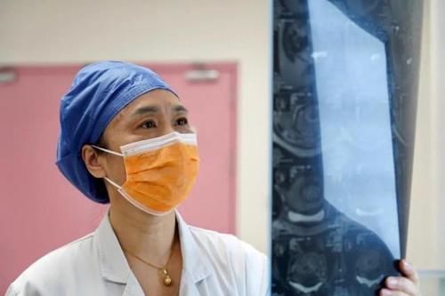 宫外孕|怀孕6个多月，子宫却是空的！孩子去哪儿了？!