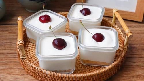 福气年夜菜 年味.酸奶慕斯