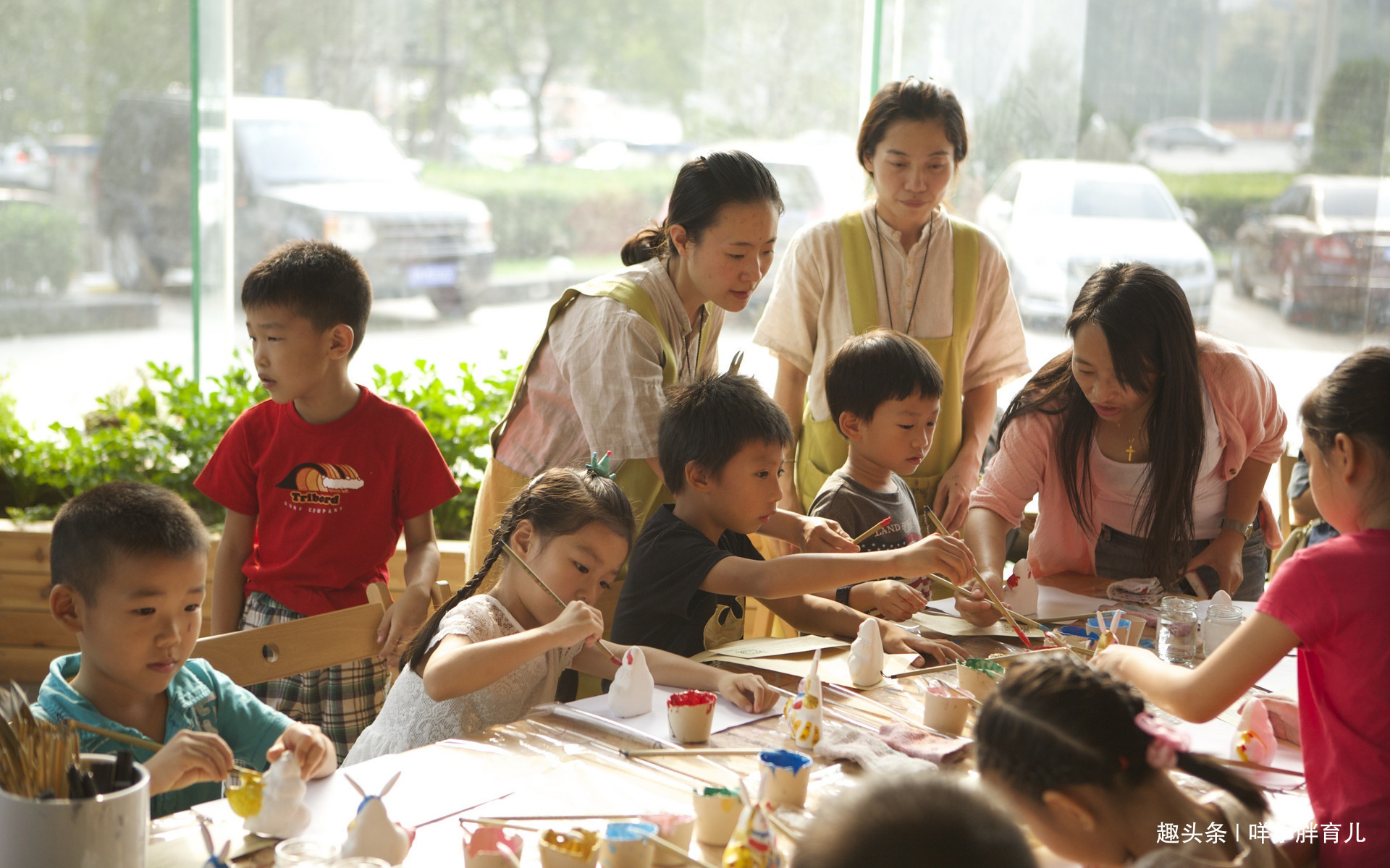 托管班|新型啃老来袭,退休金成孙辈教育金,暑假真要靠钱才能快乐度过吗