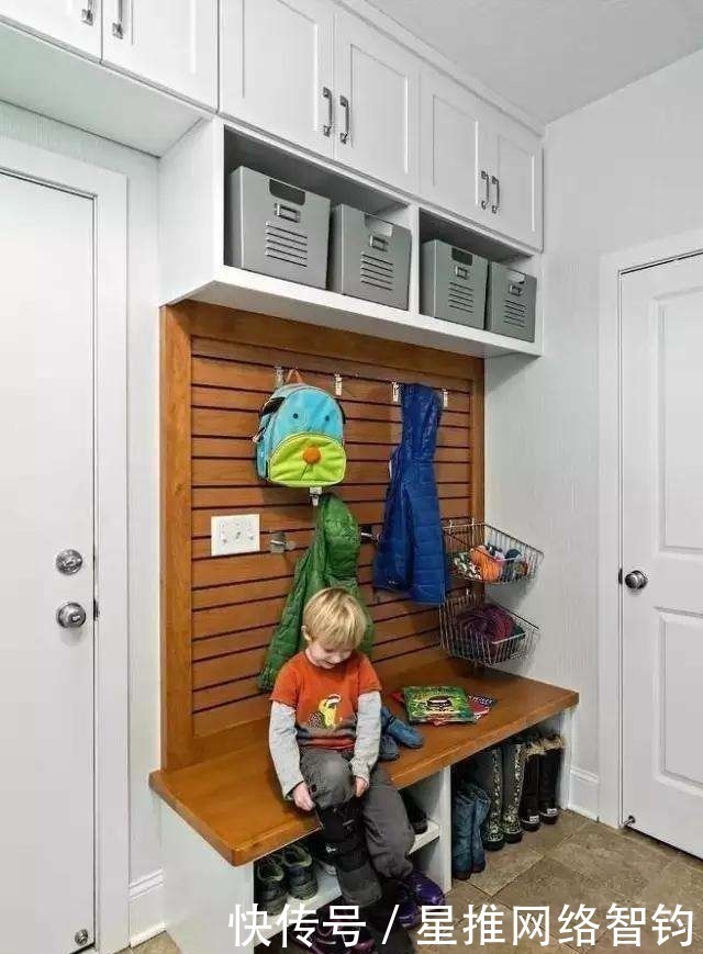 实用|原来的玄关设计已经过时了,现在人们都这么装,玄关+鞋凳,实用