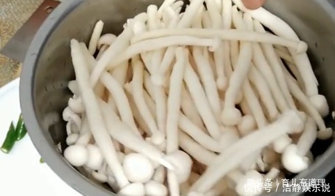 简单|大人孩子都爱吃的营养菜,5分钟就上桌,做法简单,新手一看就会