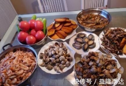 生食|年龄越大越得忌口？医生提醒：进入中老年，4样食物能少吃就少吃