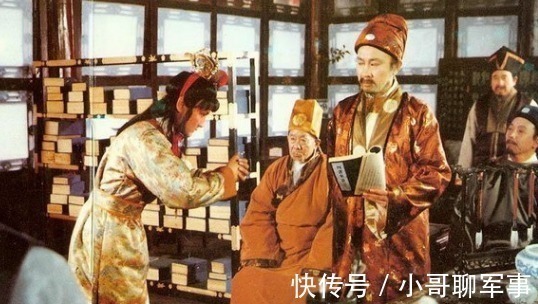 宝贝$贾府危难之际,贾母隆重推出宝贝,却把迎春和惜春推入火坑