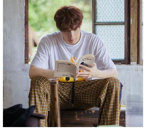 蟲子天下|黃渤黃磊張藝興隔空互動，很有男人幫的味道！張藝興還是沒放開