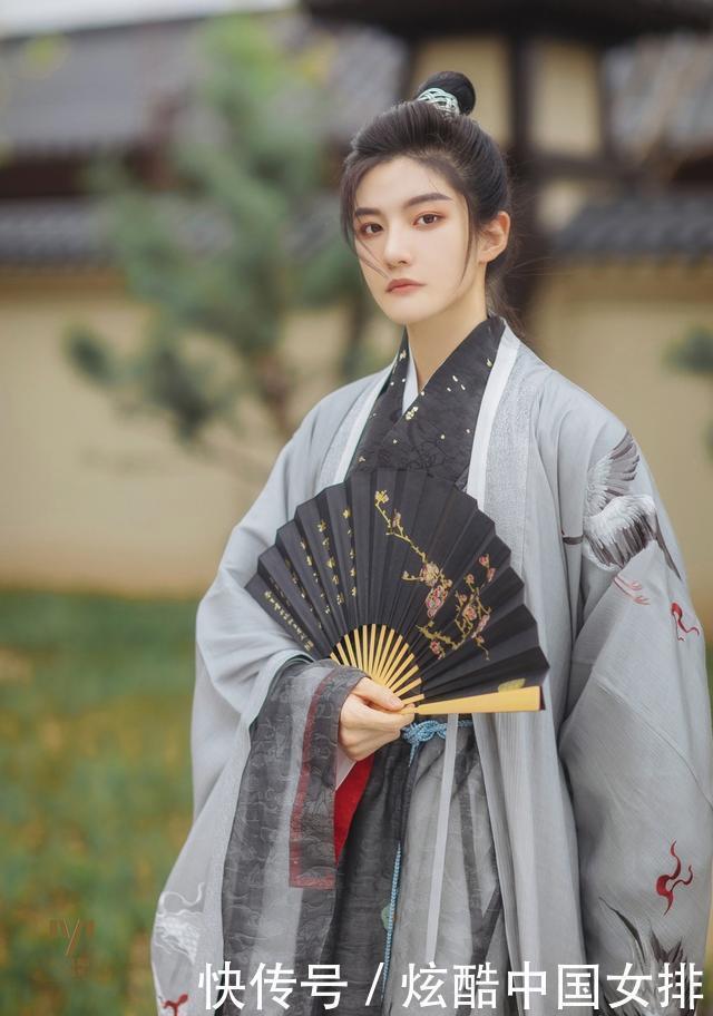 汉服|那些很帅的男士款汉服,很多人都喜欢第一种,而我喜欢第二种