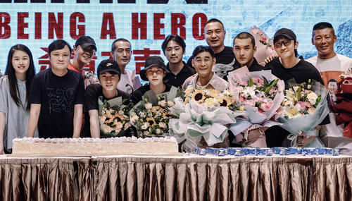 小鲜肉转战主旋律电视剧,肖战作品确定在央视播出,王一博进片场