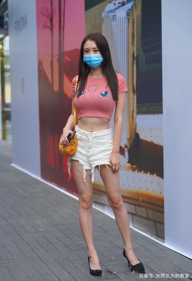 紧身裤|打底裤的紧身设计充满气质，凸显精致优雅的气质