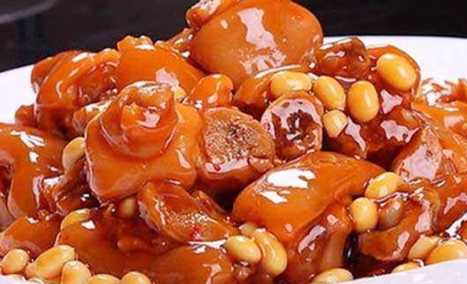 大豆|痛风是吃出来的,50岁后不想手脚肿胀,以下三种食物不要碰