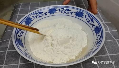 蒸发馒头时，切记不要直接加酵母，掌握正确做法，我家一周吃五次