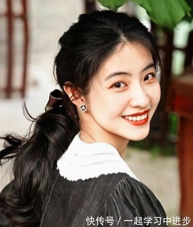 彭璐 别再披头散发了!小个子吸晴显高的几款发型,太美了!