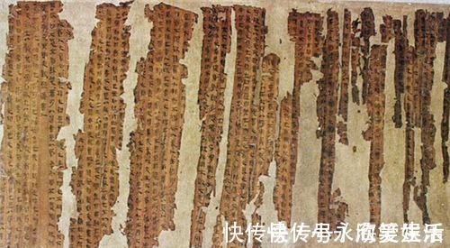 辛追夫人|考古发掘出汉初版《道德经》,与现版一对比:几乎被改得面目全非