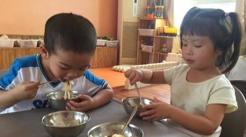 长高|14岁男孩长到178公分,父母平均身高163,医生:4个习惯值得学习