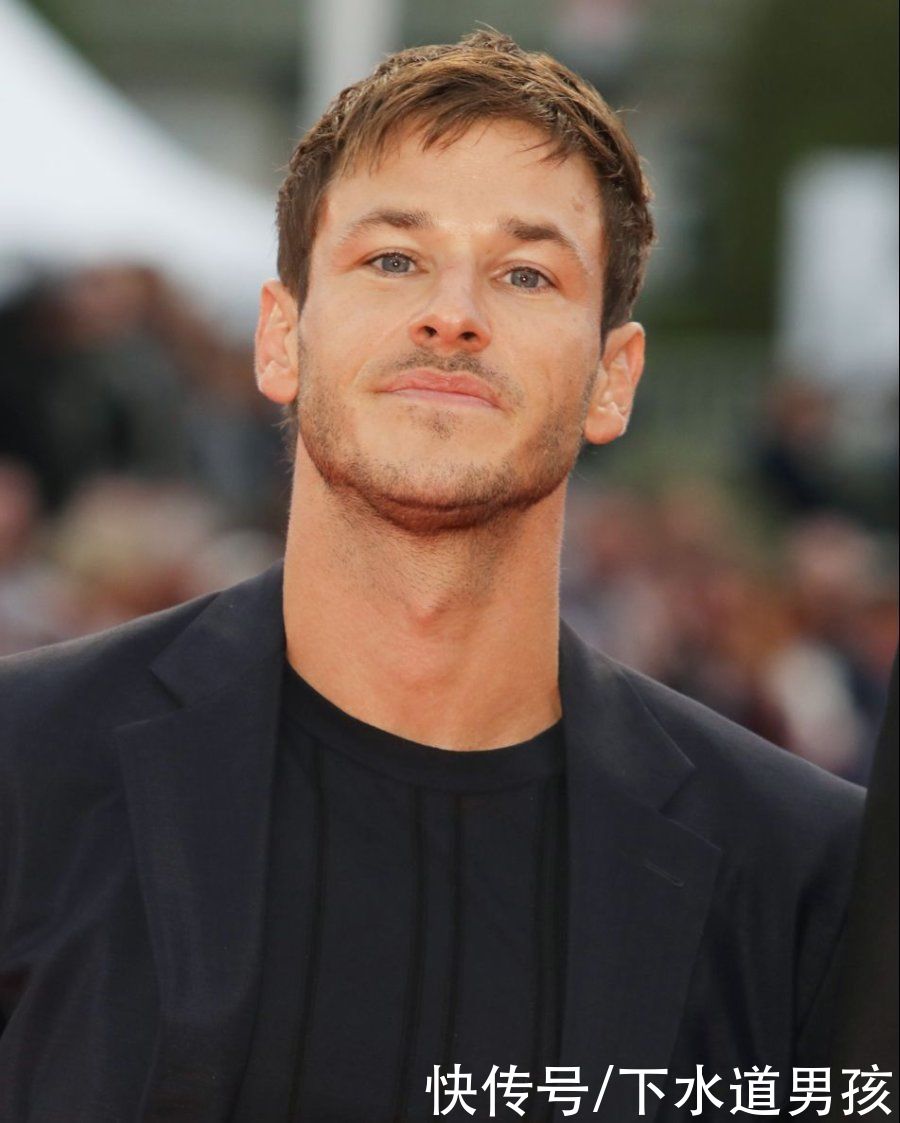 他连续十一年担任香奈儿CHANEL 品牌代言人