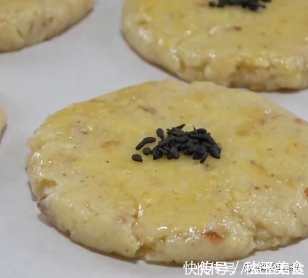 低筋面粉|桃酥做法其实很简单一个鸡蛋一碗面粉，教你在家做酥脆香甜的桃酥