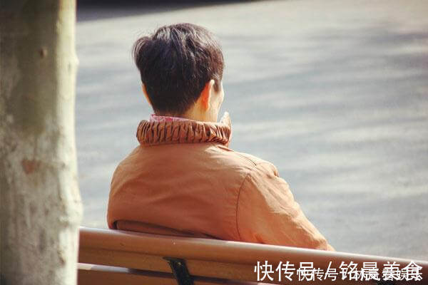 衰老|女性提早衰老，下半身会有一系列变化，若你都不占，说明还年轻