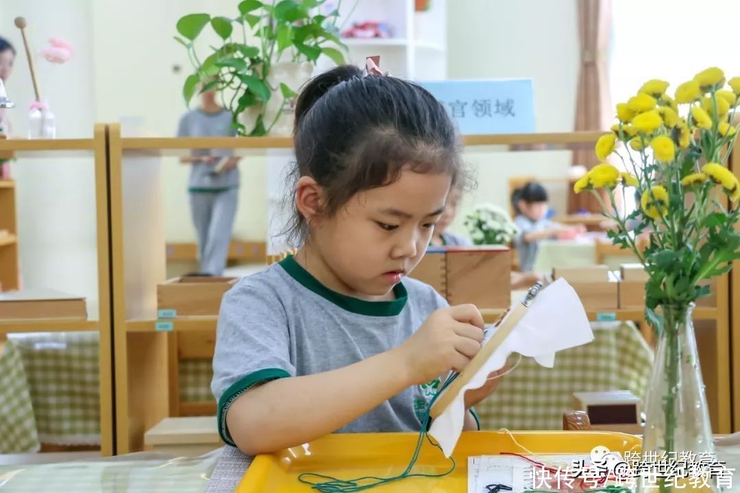 幼儿园|蒙氏教学中的优雅与礼仪，真可谓是独树一帜