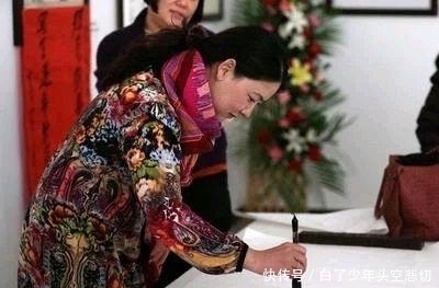 女子带齐白石画鉴宝,专家:赝品,女子脸色大变:我是齐白石孙女