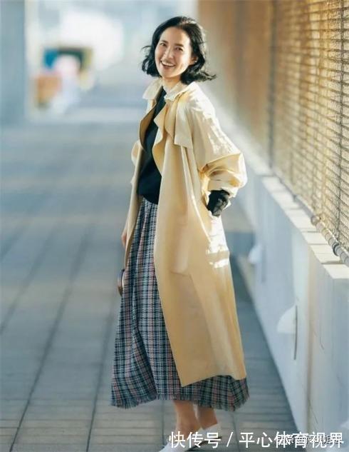 头发|50岁女人最好别留这“3种”发型,不仅大妈感十足,还显老没气质