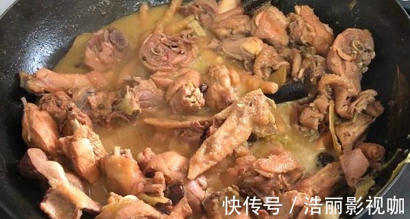 鸡肉|炖鸡时，焯水还是直接炖呢，大厨告诉你这才是最正确的做法