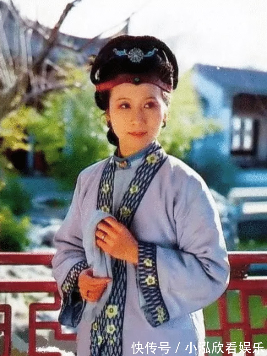 敬佩|红楼梦中最大智若愚的女人，更是成为了全府上下都敬佩的女人