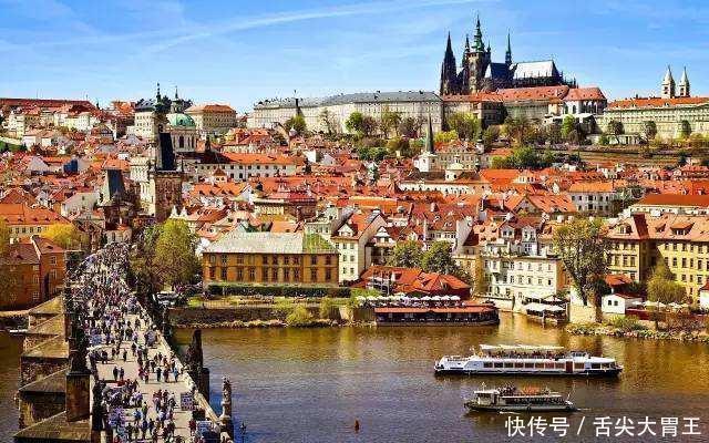 首都@全球首座入选世界遗产的城市,被评为欧洲最美首都,宛如童话世界