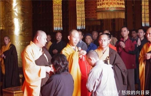 天生慈眉大耳,为佛法放弃铁饭碗,当代唐僧释明心为何遁入空门?