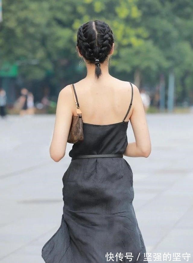 高跟鞋 时尚新颖的瑜伽裤装扮提升气质与魅力,秀出曼妙身姿,清纯自然!