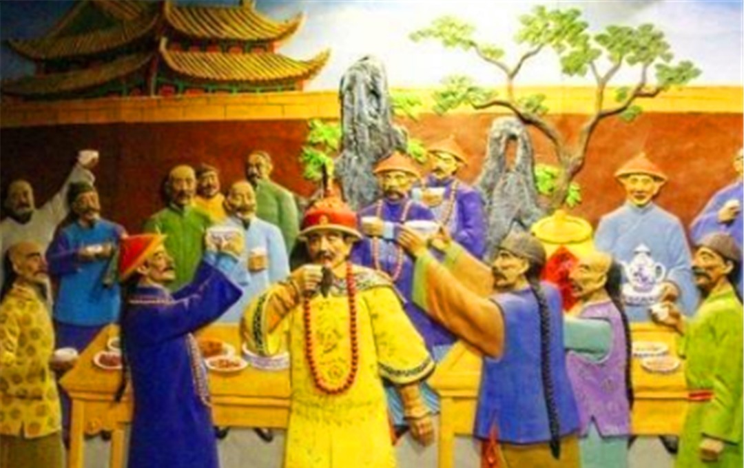 老寿星|乾隆退位后举办“千叟宴”,为何用过御膳后多位老寿星接连去世?