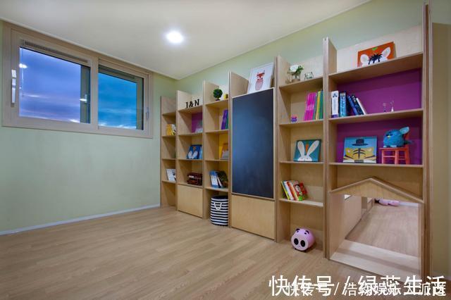 储物柜|一家3口的低欲望生活,客厅不摆沙发卧室不买床,反而越住越舒服