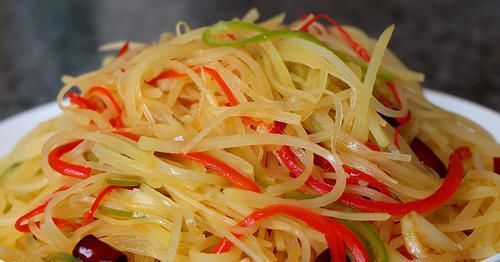 好吃|炒土豆丝,啥时候放醋是关键!顺序对了,就算随便炒炒都爽脆好吃