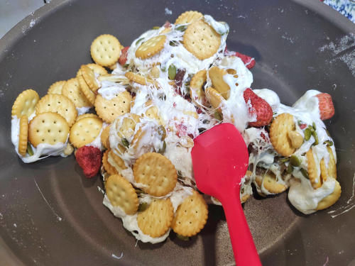  快过年了，多种口味雪花酥做起来，酥脆香甜，好看好吃，全家喜欢