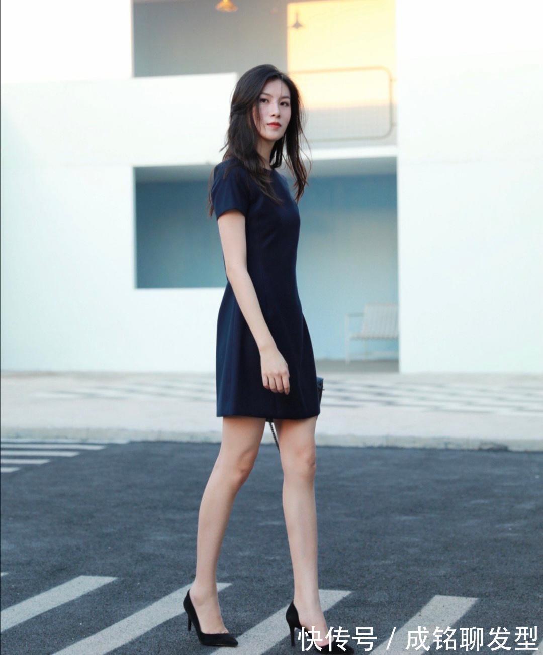 深色|上班族要美得高级，记住“连衣裙+尖头鞋”搭配公式，优雅又得体