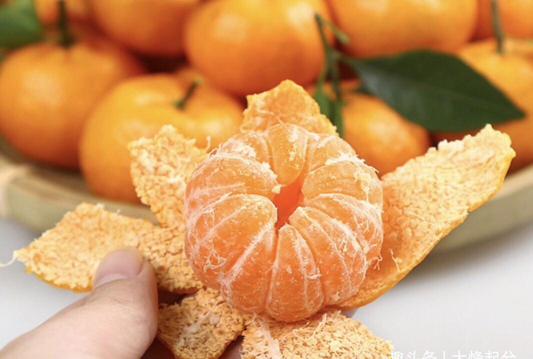 砂糖橘|冬季,有6种“时令水果”放开吃,应季新鲜维C多,走俏市场正便宜