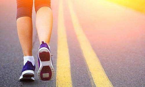 夜跑|晨跑,午跑,夜跑,这三者有什么区别?你又该如何选择?