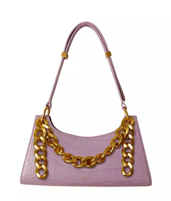 LV 大牌链条包,就服这款LV老花三合一,不仅好看更是气质十足