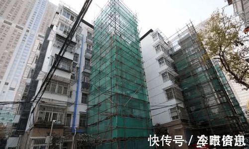 房地产商|旧改外装电梯实行,装完后高层却纷纷后悔:花钱给自己找麻烦