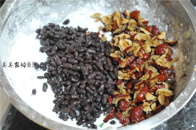 蒸馒头|大家都蒸馒头，我却最爱它，不用发酵不揉面，香糯柔软真美味