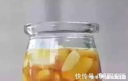 蒜酒|别再醋泡蒜了!中医一绝:蒜加一宝,80岁不血栓,肾如30小年轻