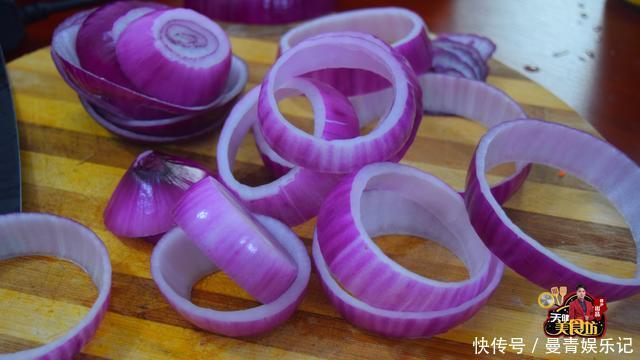 好吃|土豆洋葱早餐饼最好吃的做法,简单美味又馋人,看看你喜欢吃不