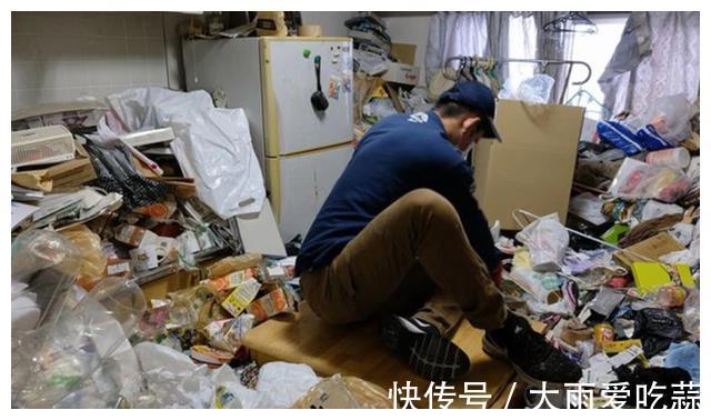 小情侣|手办变垃圾，小情侣家中收藏手办，专业团队为其减少800kg碳排放