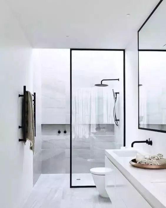 洗手盆|卫生间的10个设计原则，让小卫生间装出豪宅的大气感！