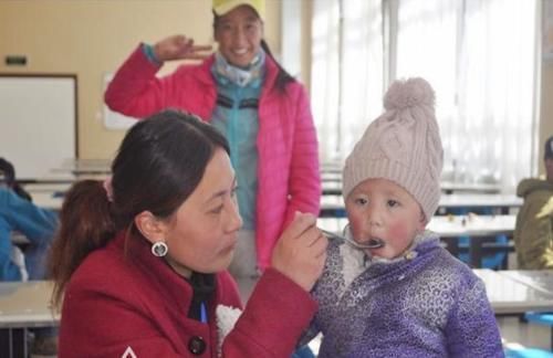 宝妈|4种“毒辅食”喂多了,孩子脾胃就要“罢工”了,尤其是新手宝妈