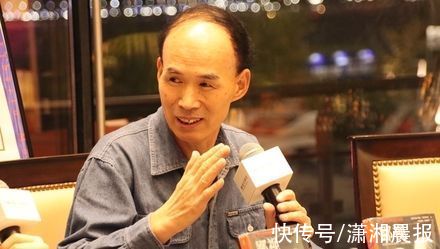 梁永安|复旦教授开课谈“舔狗”、谈“脱单”……爆火的恋爱课背后深藏着什么？