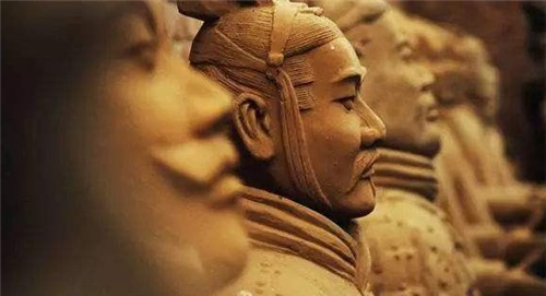 禁止|兵马俑出土了一张奇怪的“脸”，专家难以解释，现已禁止出国展览