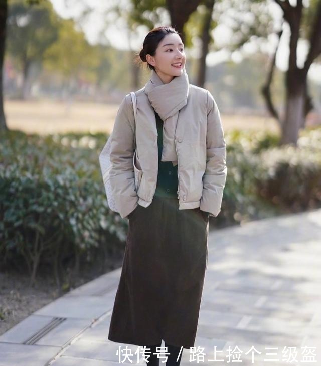 穿衣高手|从小白到“穿衣高手”有多远12件单品的15套穿搭，让你秒懂