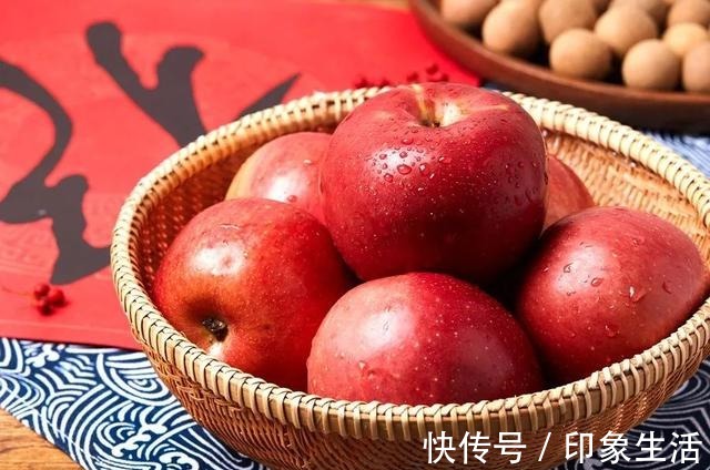 防寒|每天学点养生小知识秋冬季节，注意防寒驱寒，养生该吃什么呢！